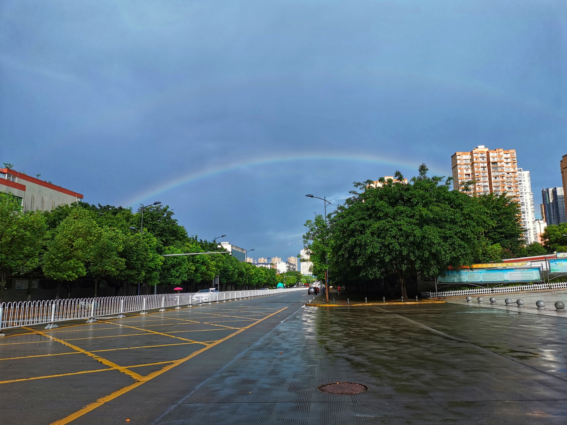 风雨过后便是彩虹图片图片